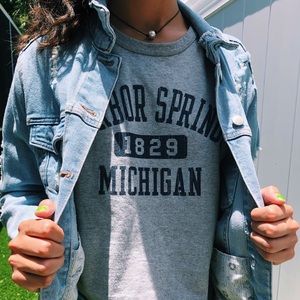 ✰distressed jean jacket✰